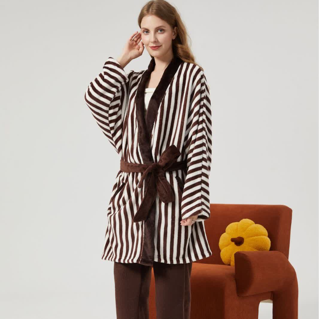 Completo da notte in peluche stile kimono a righe - Marrone scuro - XL - image 2