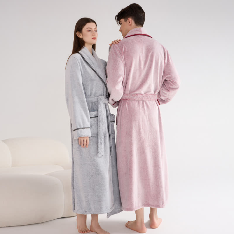 Accappatoio caldo unisex in peluche tinta unita - image 3