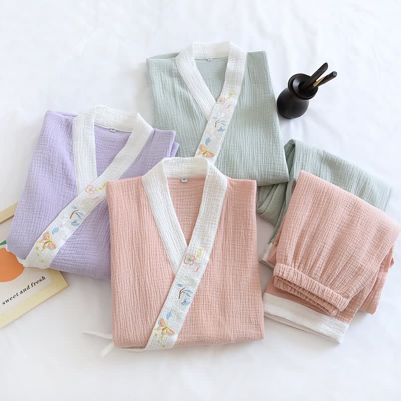 Kimono in garza di cotone ricamato con farfalle - image 1