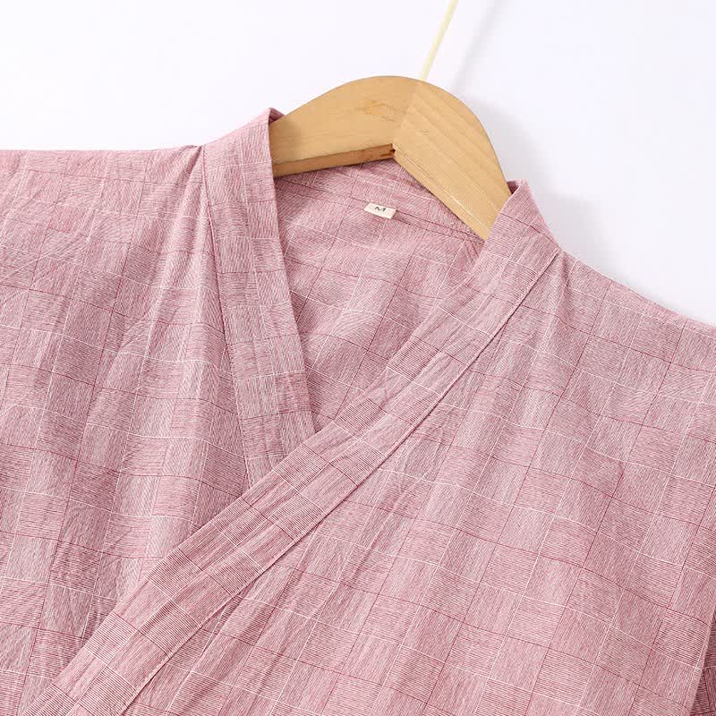 Kimono in garza di cotone a quadri sottili da indossare in salotto - image 1