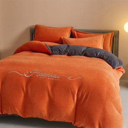 Set di biancheria da letto in peluche ricamato Happiness (4 pezzi) - image 2