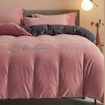 Set di biancheria da letto in peluche ricamato Happiness (4 pezzi) - image 23