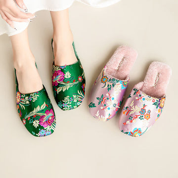 Pantofole da casa in peluche con ricami floreali retrò - image 0