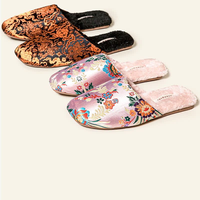 Pantofole da casa in peluche con ricami floreali retrò - image 2