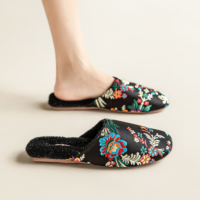Pantofole da casa in peluche con ricami floreali retrò - image 8