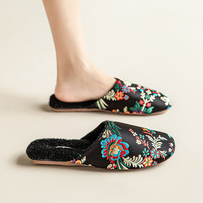 Pantofole da casa in peluche con ricami floreali retrò - image 8