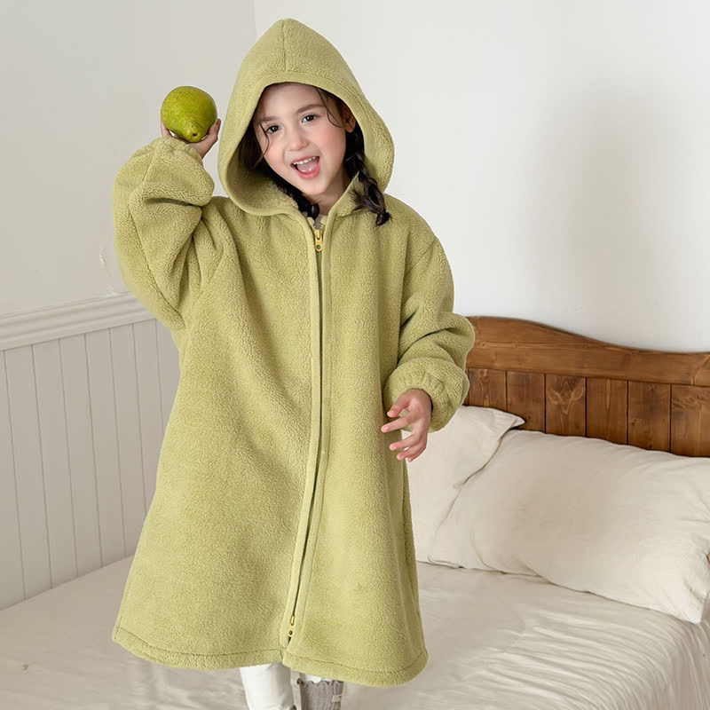 Semplice accappatoio per bambini con cappuccio e cerniera in peluche - image 19