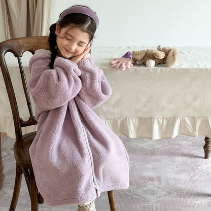 Semplice accappatoio per bambini con cappuccio e cerniera in peluche - image 22
