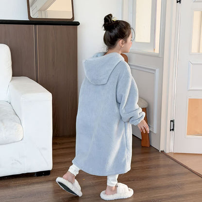 Semplice accappatoio per bambini con cappuccio e cerniera in peluche - image 13