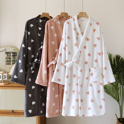 Kimono in peluche a forma di cuore abbinato per coppie - image 1
