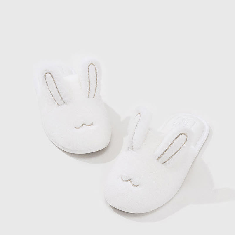 Ciabatte chiuse a forma di coniglietto di peluche - image 3