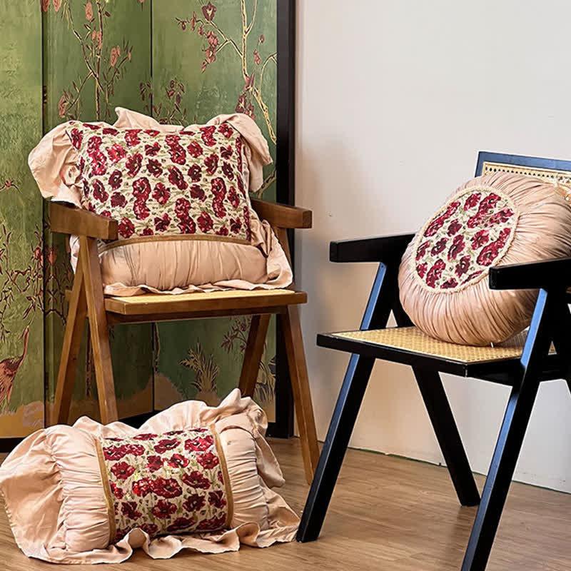 Elegante cuscino floreale con bordo arricciato - image 1