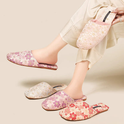 Pantofole di peluche jacquard con fiori di pesco orientali - image 0