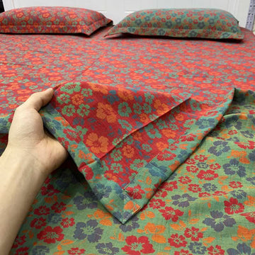 Copriletto reversibile in cotone con motivo floreale pastorale - Rosso - Copriletto con 2 federe - Matrimoniale Grande - image 0