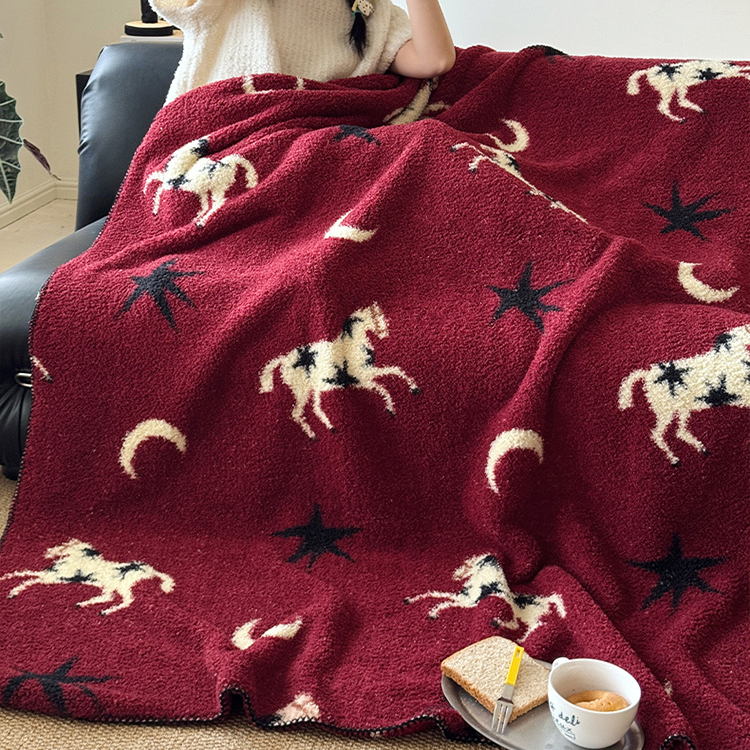 Coperta lavorata a maglia per le feste dell'anno del cavallo - image 8