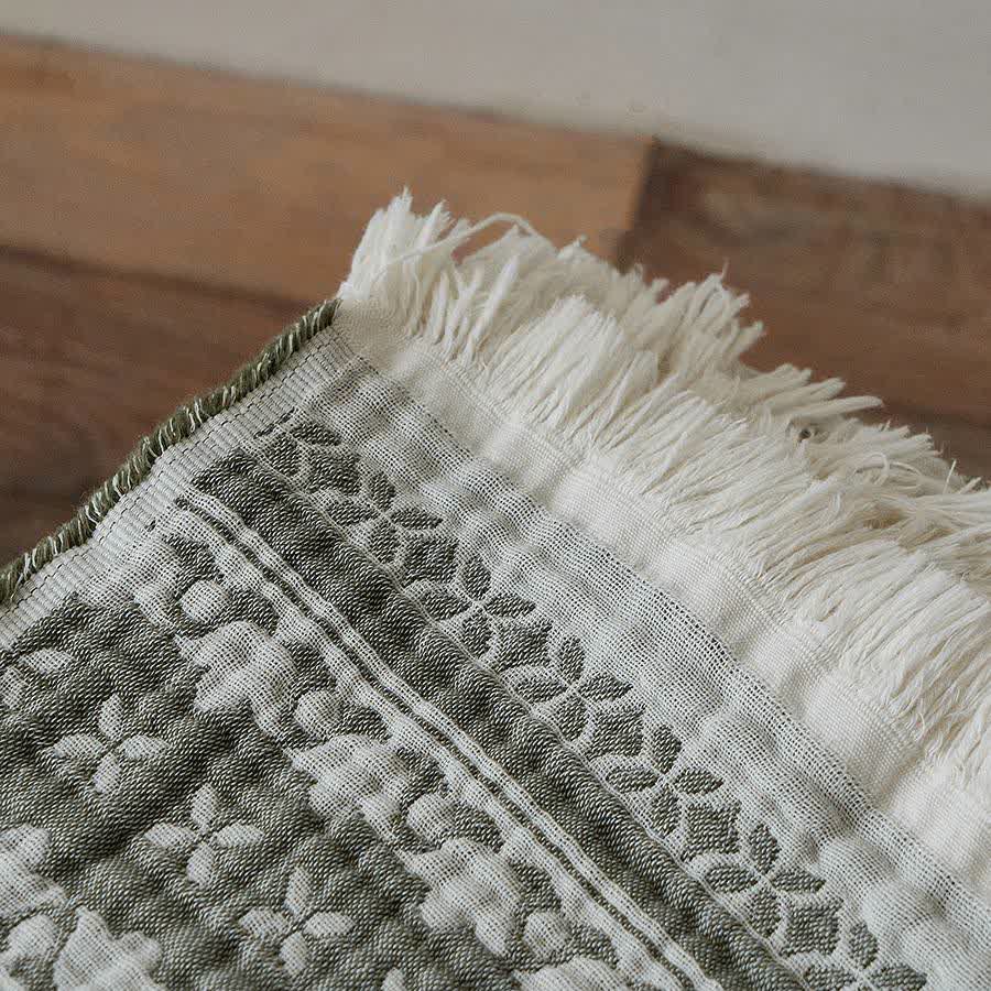 Coperta in cotone con motivo a margherita - image 7