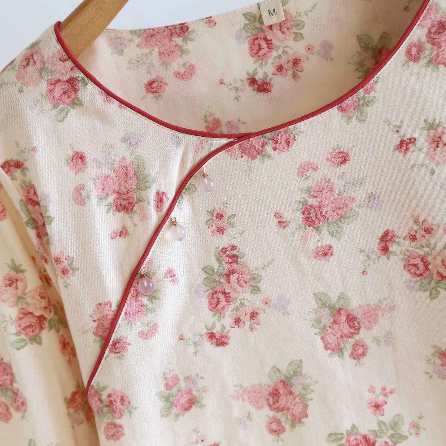 Pigiama in garza di cotone con rosa romantica - image 4