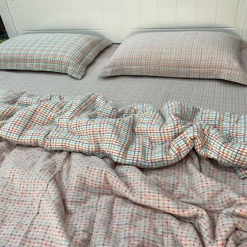 Set di biancheria da letto in garza di cotone a quadri e pois colorati (4 pezzi) - image 2
