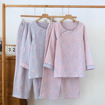 Pigiama vintage in cotone con stampa floreale tenue - image 0