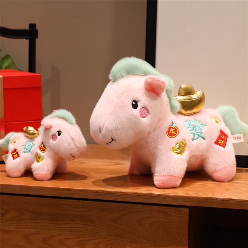 Decorazione di peluche a forma di cavallo fortunato rosa - image 4
