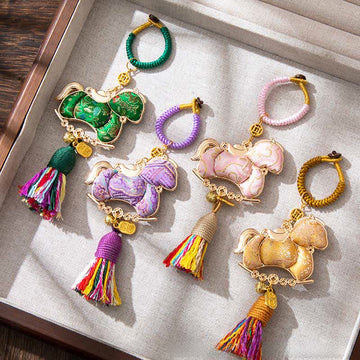 Ornamento decorativo da appendere a forma di cavallo orientale fatto a mano - image 0