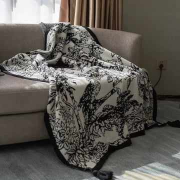 Coperta lavorata a maglia con motivo floreale a uccellino vintage - 130 cm x 230 cm - image 0