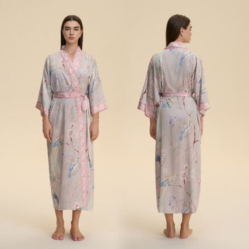 Accappatoio in stile kimono con fiori di pesco e uccelli - image 0