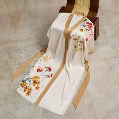 Accappatoio in stile kimono orientale con fiori di lusso - image 2