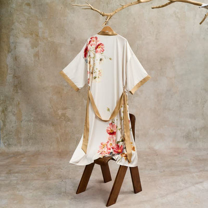 Accappatoio in stile kimono orientale con fiori di lusso - image 3