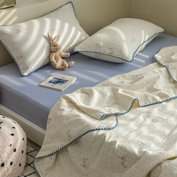Elegante biancheria da letto in garza di cotone con motivo Leaf & Bunny - Blu e beige - Set di biancheria da letto (4 pezzi) - Matrimoniale - image 0