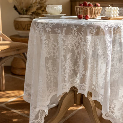 Tovaglia in pizzo jacquard floreale con bordo smerlato - image 6