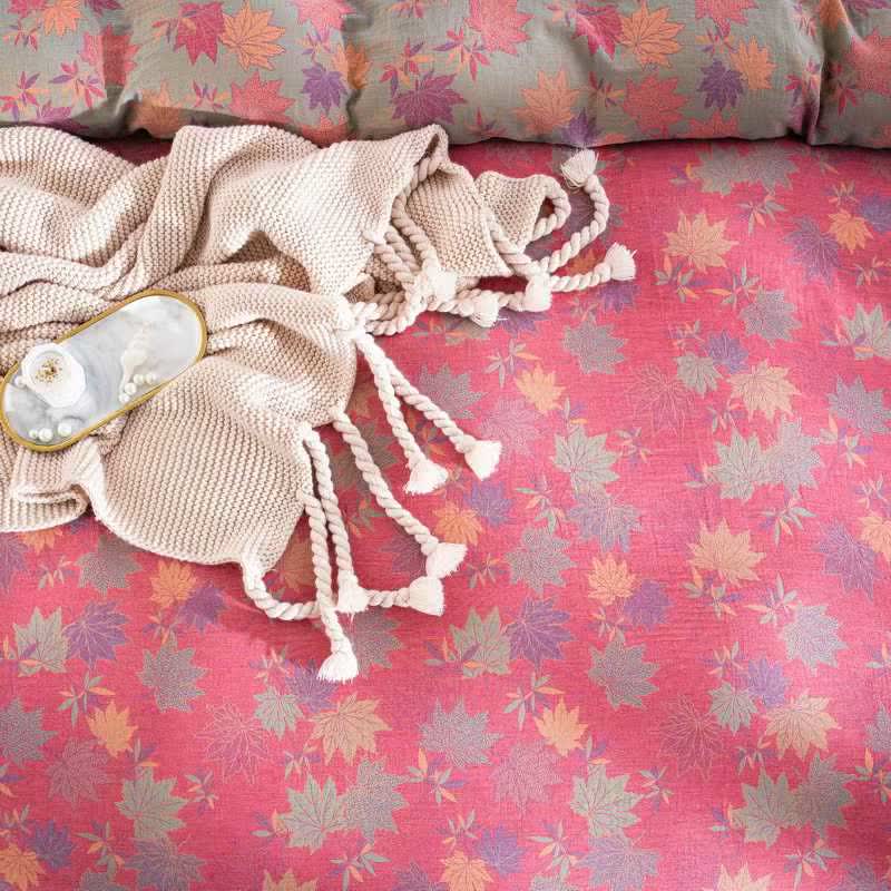 Set di biancheria da letto in cotone con motivo rustico a foglia d'acero (4 pezzi) - image 5