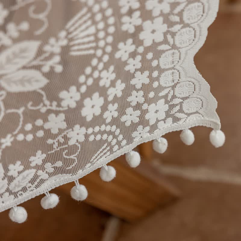 Runner da tavola con nappe di pizzo a foglie floreali - image 3