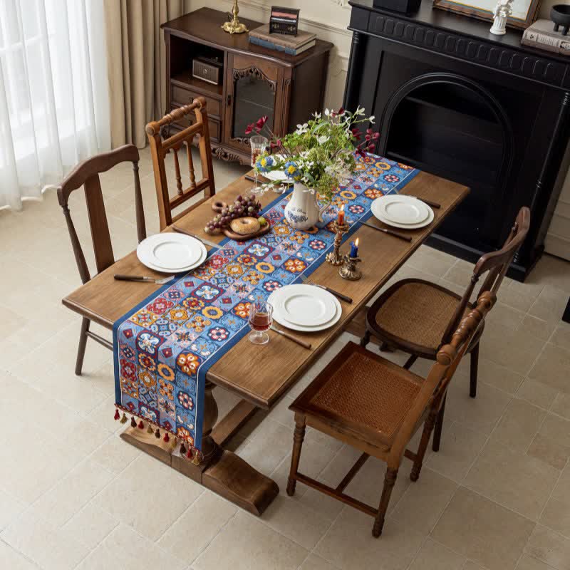 Runner da tavola con nappe jacquard a motivo geometrico - image 2