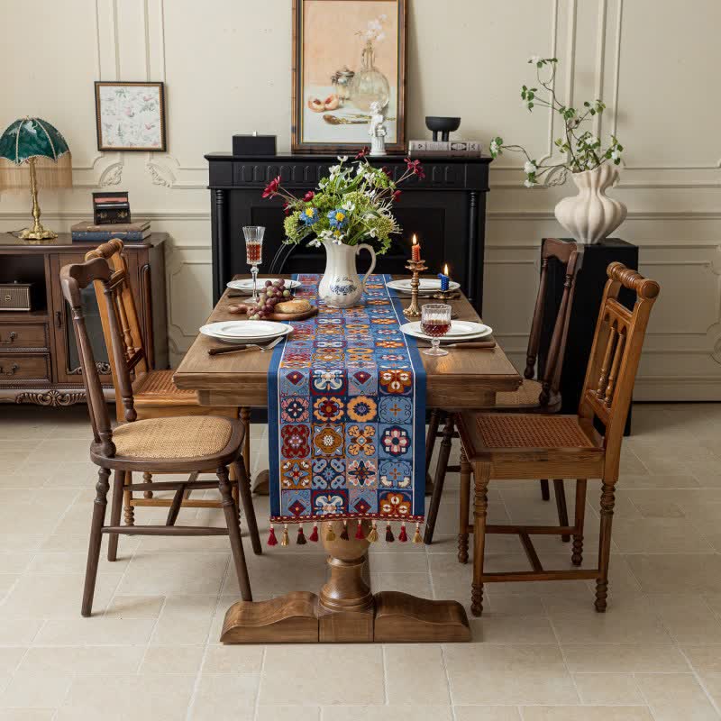 Runner da tavola con nappe jacquard a motivo geometrico - image 1