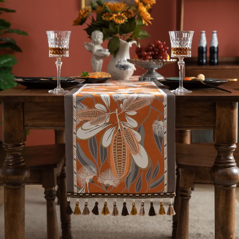 Runner da tavola artistico in jacquard di mais con nappe - image 1