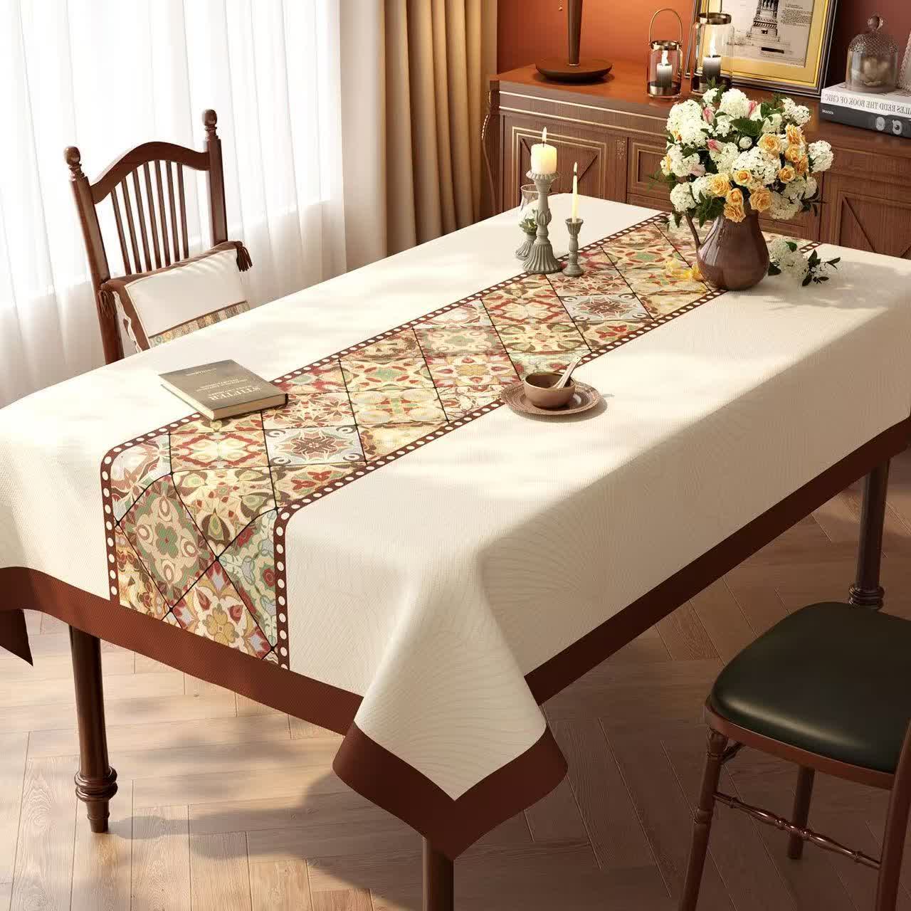 Tovaglia in stile boho marocchino con motivo a patchwork di piastrelle. - B - 140cm x 220cm - image 1