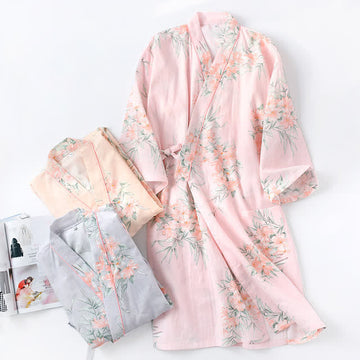 Kimono in garza di cotone a fantasia floreale rosa - image 0