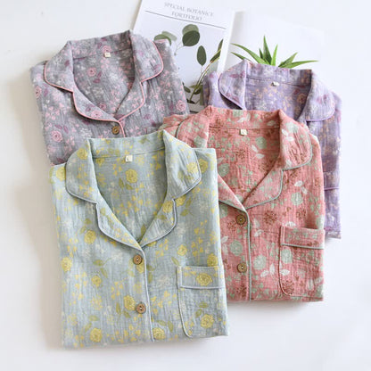 Set pigiama in cotone jacquard con motivo a rose, ispirato allo stile vintage. - image 2
