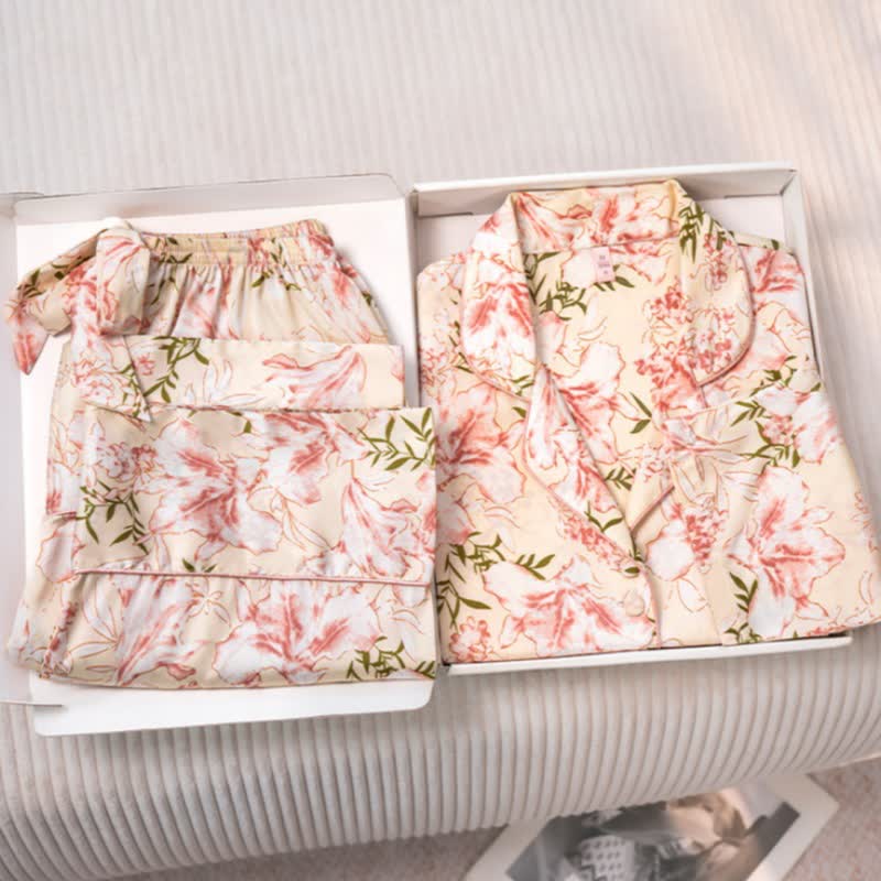 Set pigiama rustico rosa con motivo floreale e foglie - image 5
