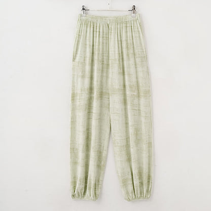 Completo da notte composto da canotta e pantaloni in cotone con stampe artistiche ispirate all'acquerello. - image 14