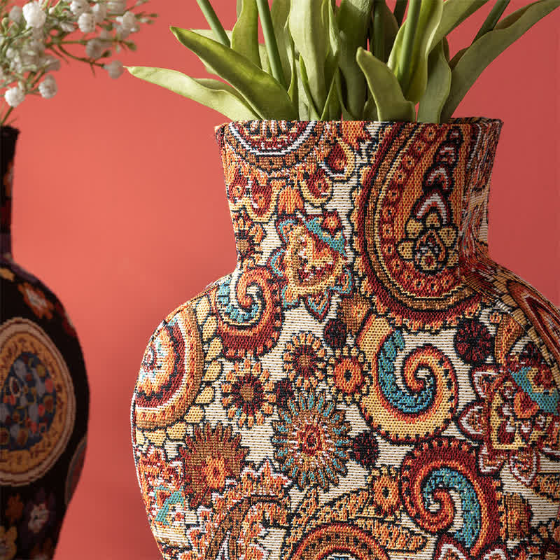 Vaso artistico rivestito in tessuto per un tocco di eleganza in casa. - image 5
