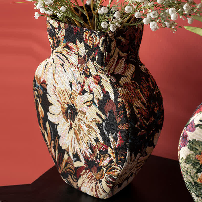Vaso decorativo floreale artigianale dalla texture morbida. - image 6
