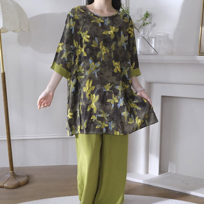 Set pigiama retrò con motivi floreali di ispirazione orientale. - image 1
