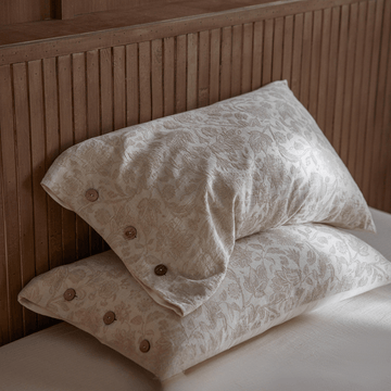 Federe con bottoni in jacquard floreale (2 pezzi) - Marrone chiaro - 48 cm x 74 cm - image 0