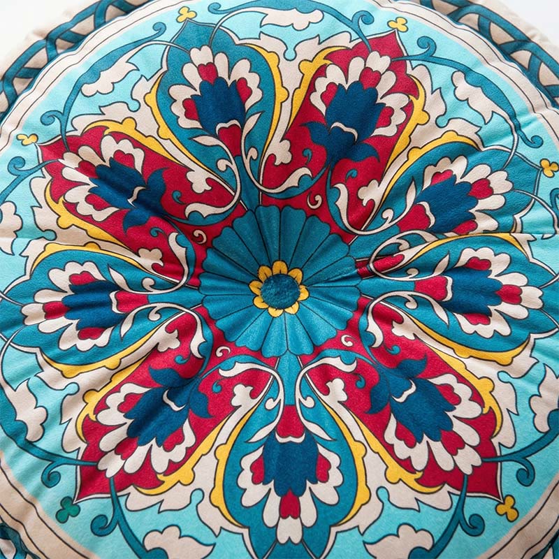Cuscino decorativo Mandala Bohemien con loto di neve - image 1