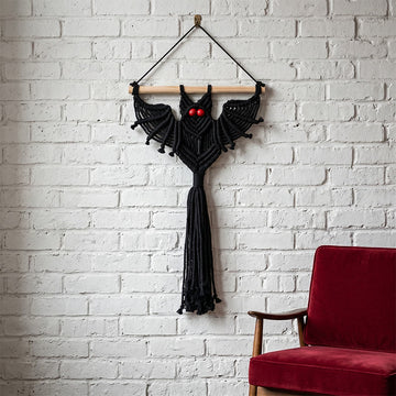 Decorazione da parete a forma di pipistrello in macramè gotico con nappe. - Nero - 30 cm x 46 cm - image 0