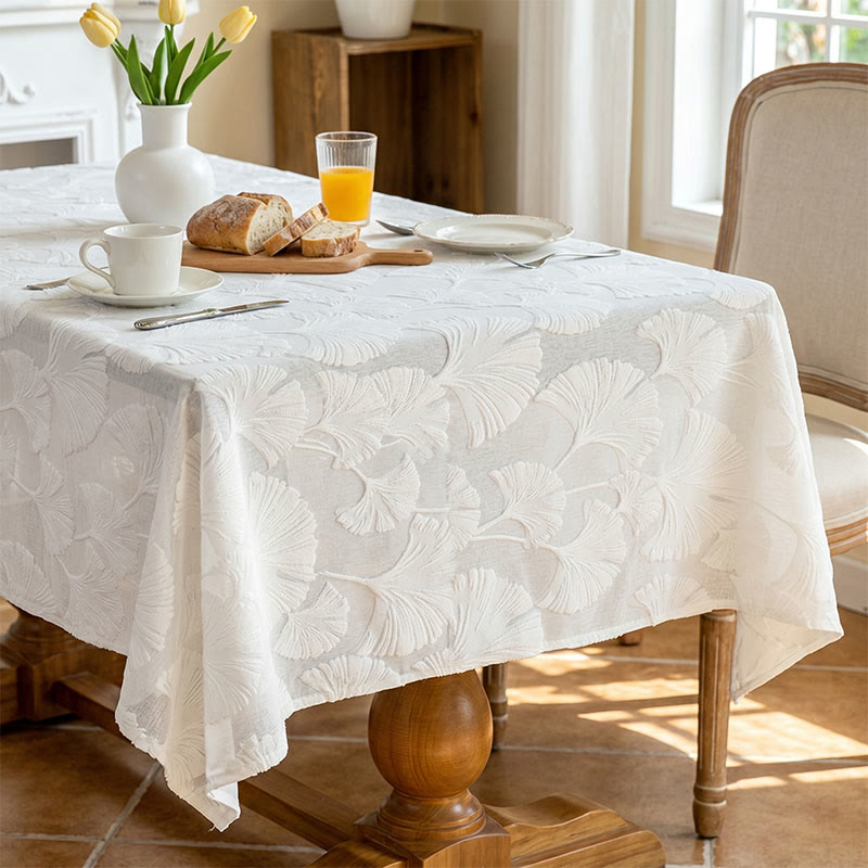 Elegante tovaglia jacquard con motivo a foglie di ginkgo. - image 1