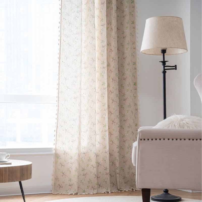 Elegante tenda con rami e motivi floreali e nappe. - image 1