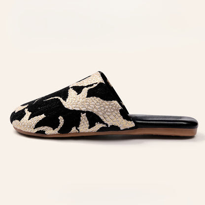 Pantofole da interno chiuse con motivo animalier jacquard - image 6